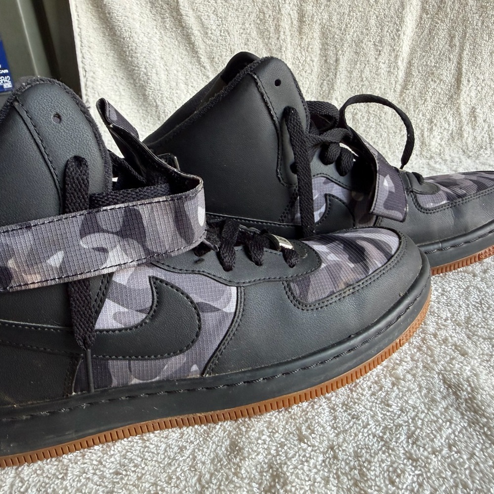 Nike Black & Gray Camo High-Top Sneakers